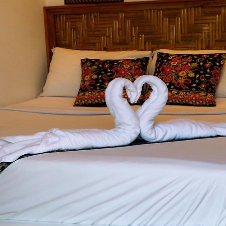 Baan URT Suratthani Airport Hotel Surat Thani Buitenkant foto
